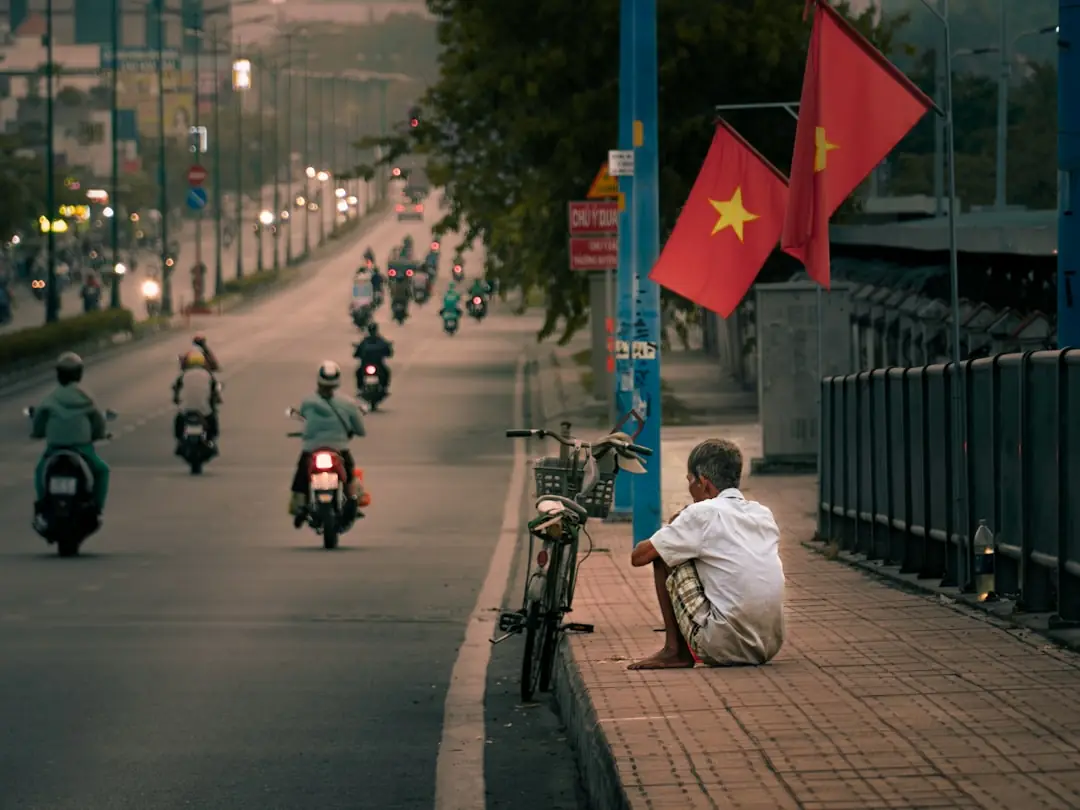 How to Get Around Vietnam by Bus, Train and Sleeper (2026)