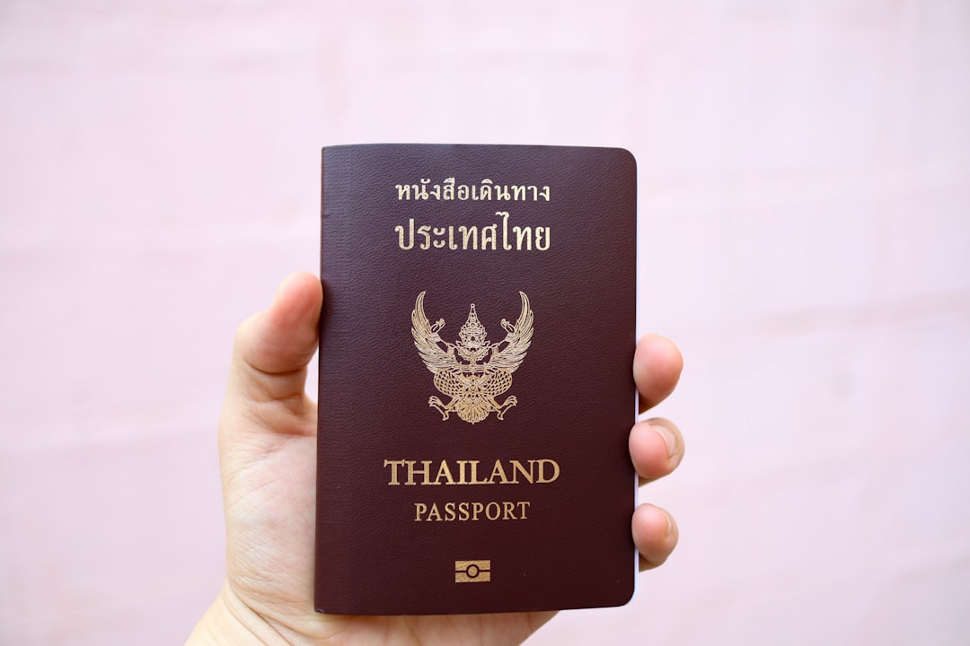 Best Travel Debit Card for Thailand for Australians (2026): Wise vs Up, ATM Fees & Cash Tips