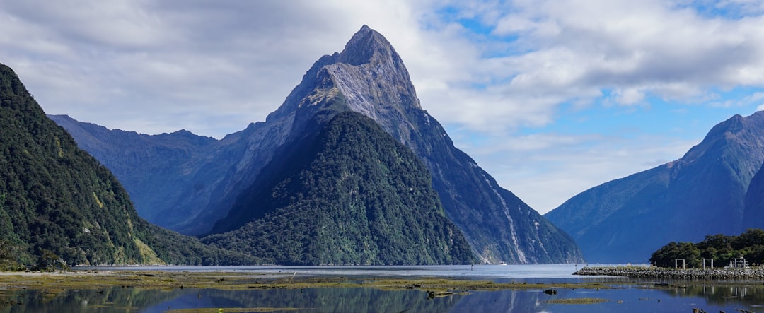 Best Day Trips from Queenstown 2026: Milford Sound, Glenorchy, Arrowtown, Wanaka and Wine Country