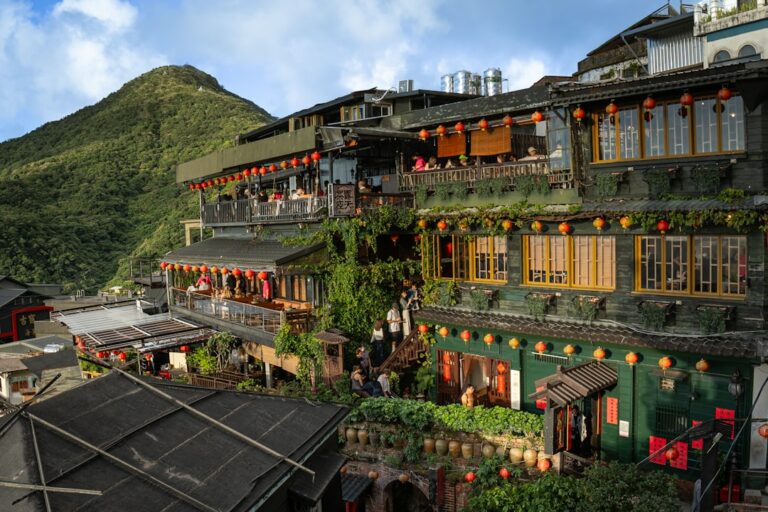 10 Best Day Trips from Taipei 2026: Jiufen, Shifen, Hot Springs, Coast and Mountains
