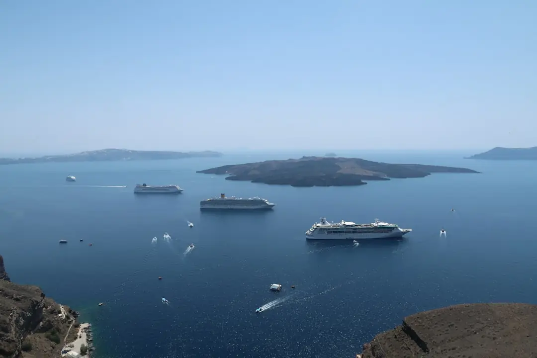 Greece Island Hopping Itinerary 2026: Best First Cyclades Route