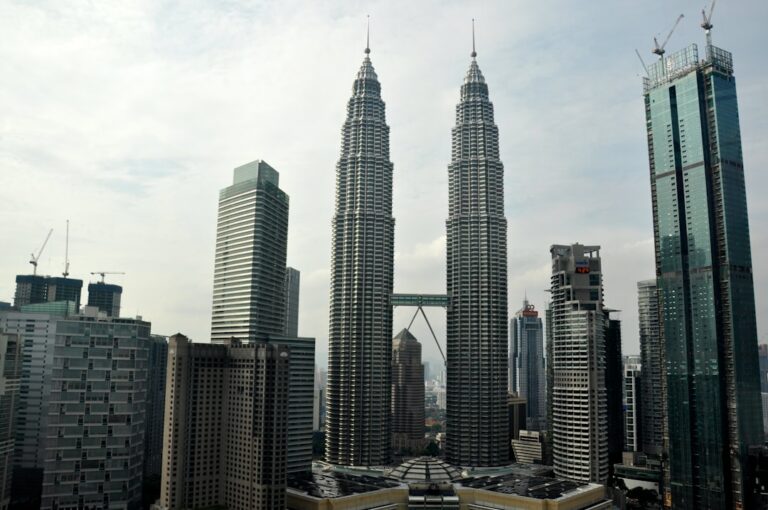 Malaysia Travel Guide 2026: First-Time Backpacker Route, Costs and Where to Go