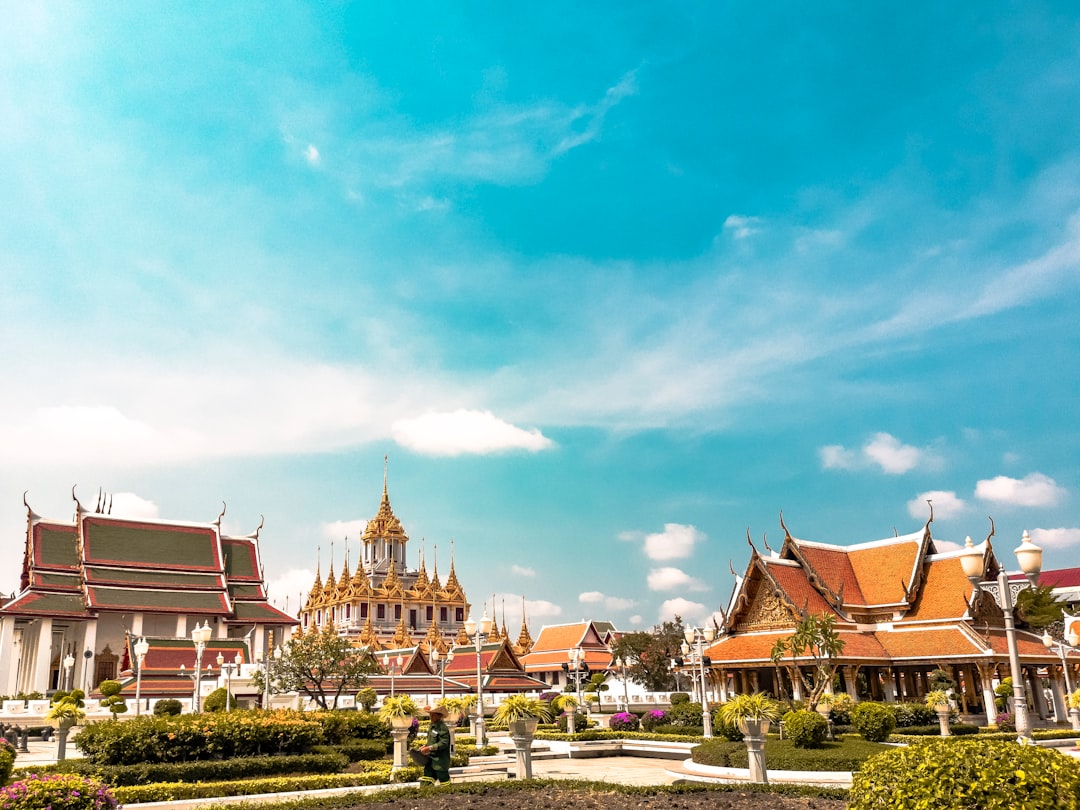 17 Best Things to Do in Bangkok 2026: Temples, Food, Markets and Day Trips