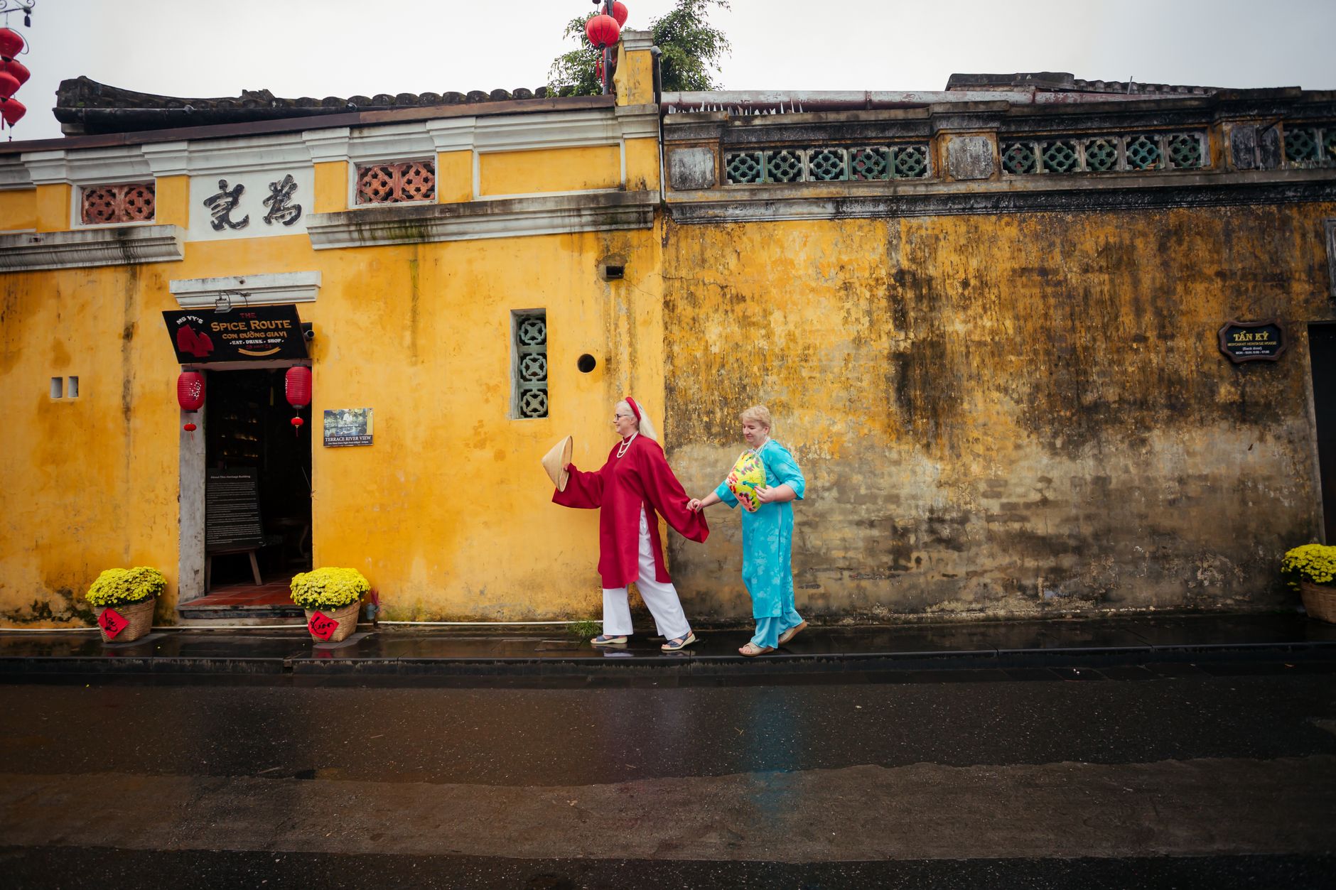 Where to Stay in Hoi An 2026: Ancient Town, Beach, Rice Fields or Da Nang?
