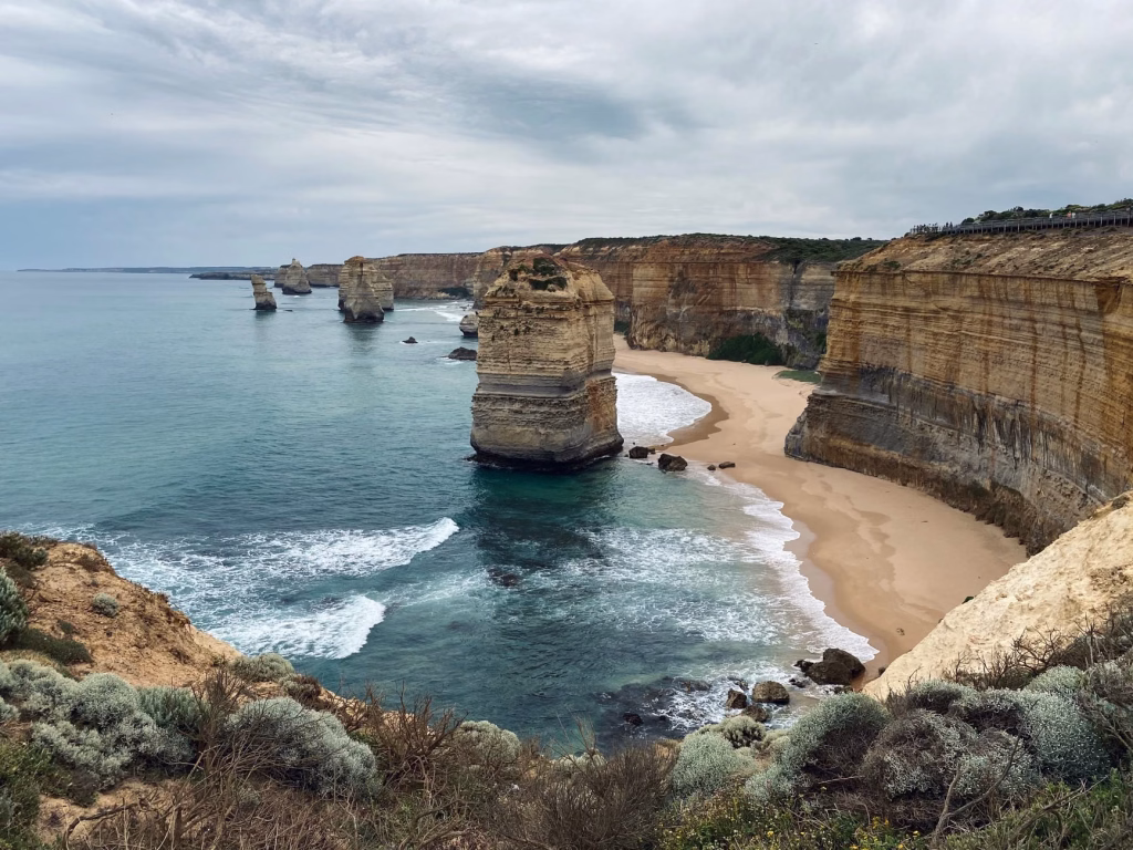 Australia Great Ocean Road backpacker travel