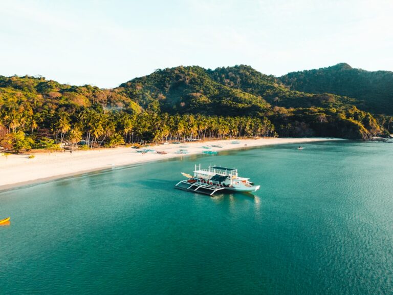 Coron to El Nido (and Back) 2026: Ferry, Flight or Expedition Boat?