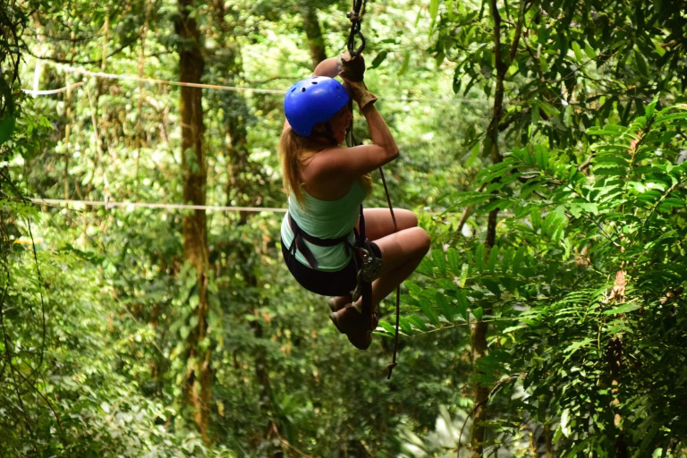 Renting a Car in Costa Rica: Complete 2026 Guide to 4WD, Insurance and Road Conditions