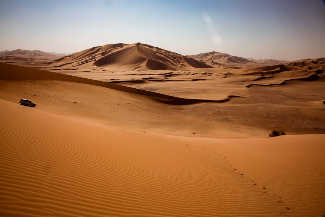 Wahiba Sands Oman 4WD desert road