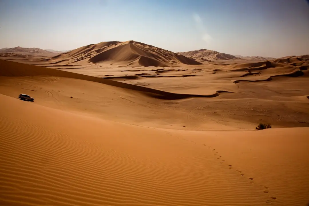 Wahiba Sands Oman 4WD desert road