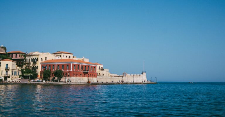 Renting a Car in Crete: Chania vs Heraklion Pickup and Road-Trip Planning