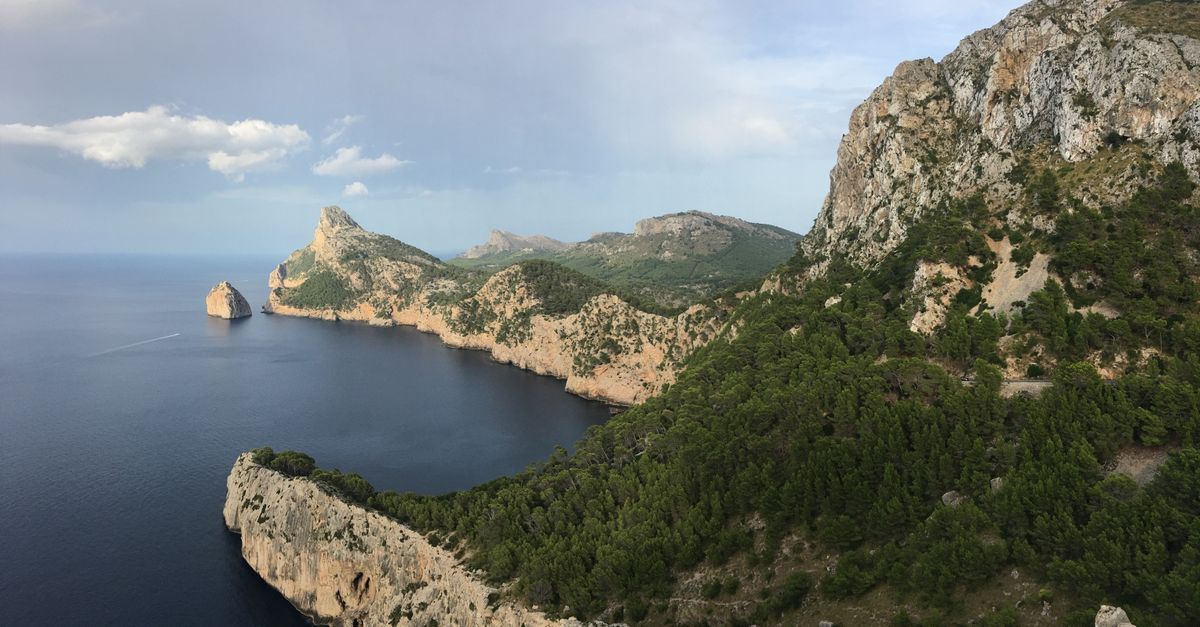 Steep cliffs above a bay on Mallorca’s coast